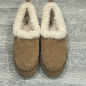 UGG Unisex Cozy Tan Ankle Length Slippers Snow Boots Comfort Shoes Size 12 Tan